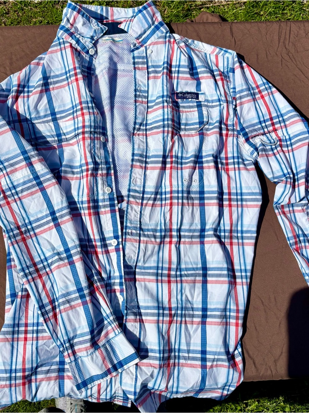 Columbia Men's Plaid Button-Up Fishing Style Shirt - White with Blue & Red